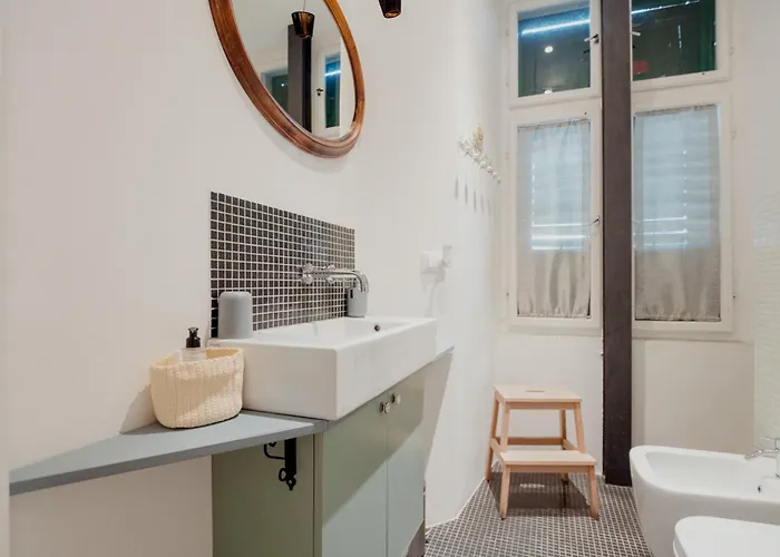 Artemar X3 With Sea Glimpse Apartment *